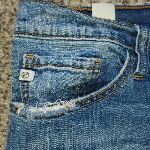 KanCan Medium Stone Wash Denim Shorts - Picture 3 of 8